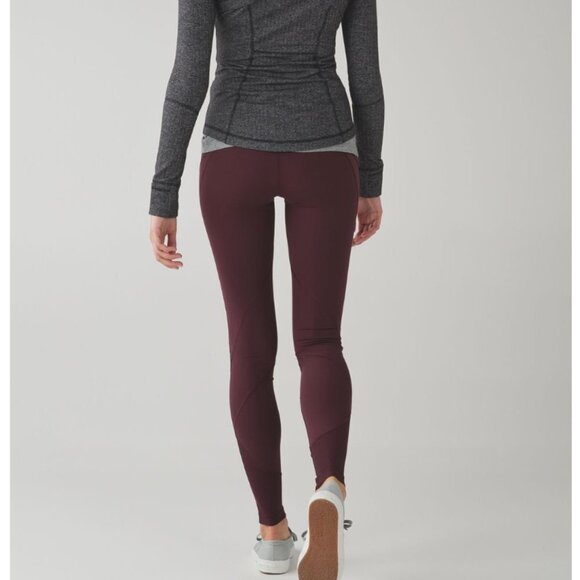 Lululemon‎ Drop It Like It's Hot Tight Bordeaux Drama size 4 - Picture 3 of 9